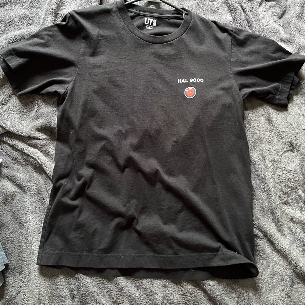Uniqlo 2001 a space odyssey t shirt